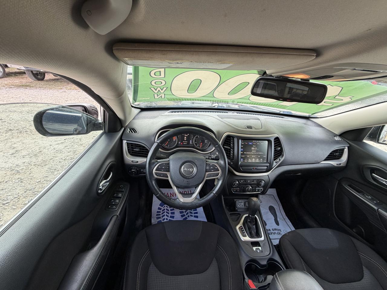 Jeep Cherokee Latitude FWD 2017