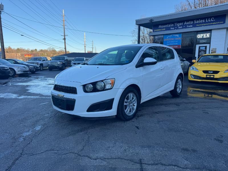 2015 Chevrolet Sonic LT Auto 5-Door