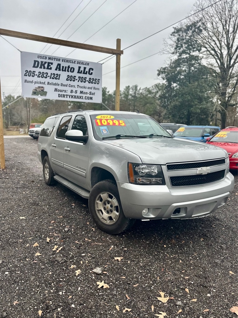 2014 Chevrolet Suburban LT's photo