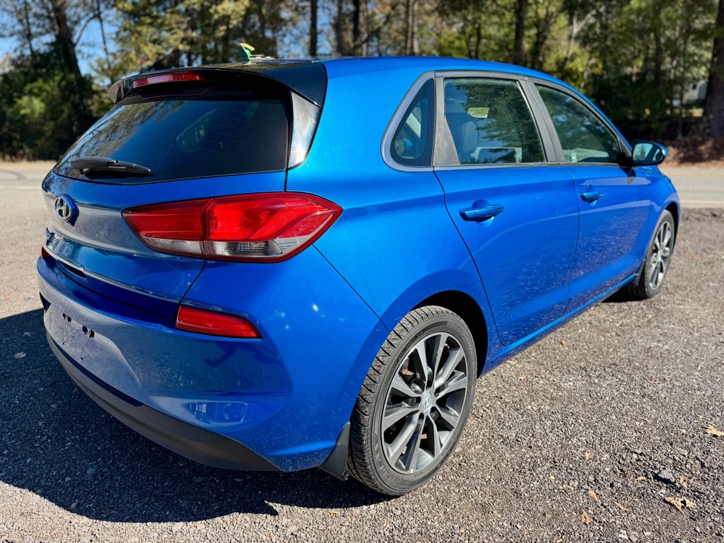 Hyundai Elantra GT Base 2018