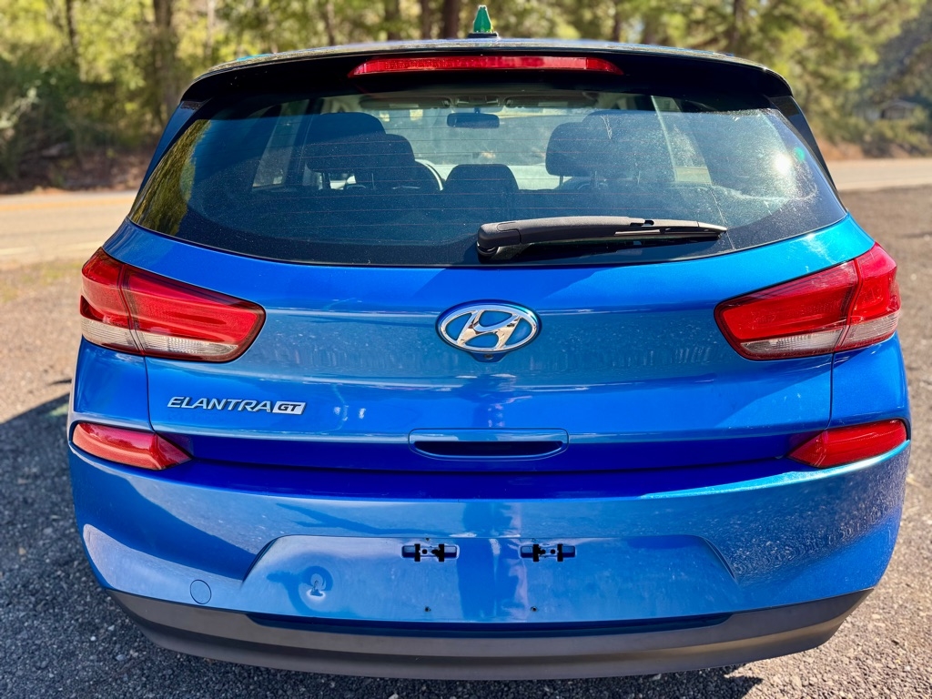 Hyundai Elantra GT Base 2018