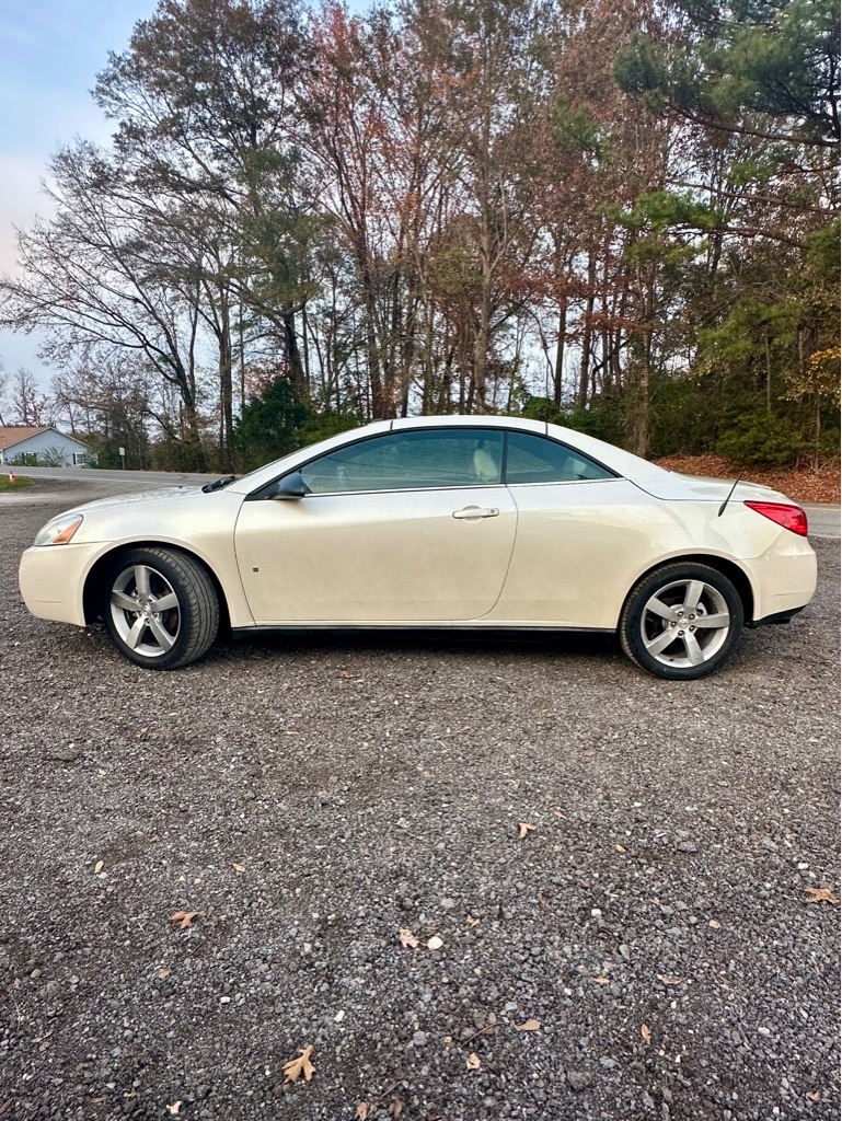 Pontiac G6  2008
