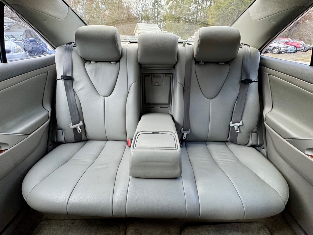 Toyota Camry Base 2009