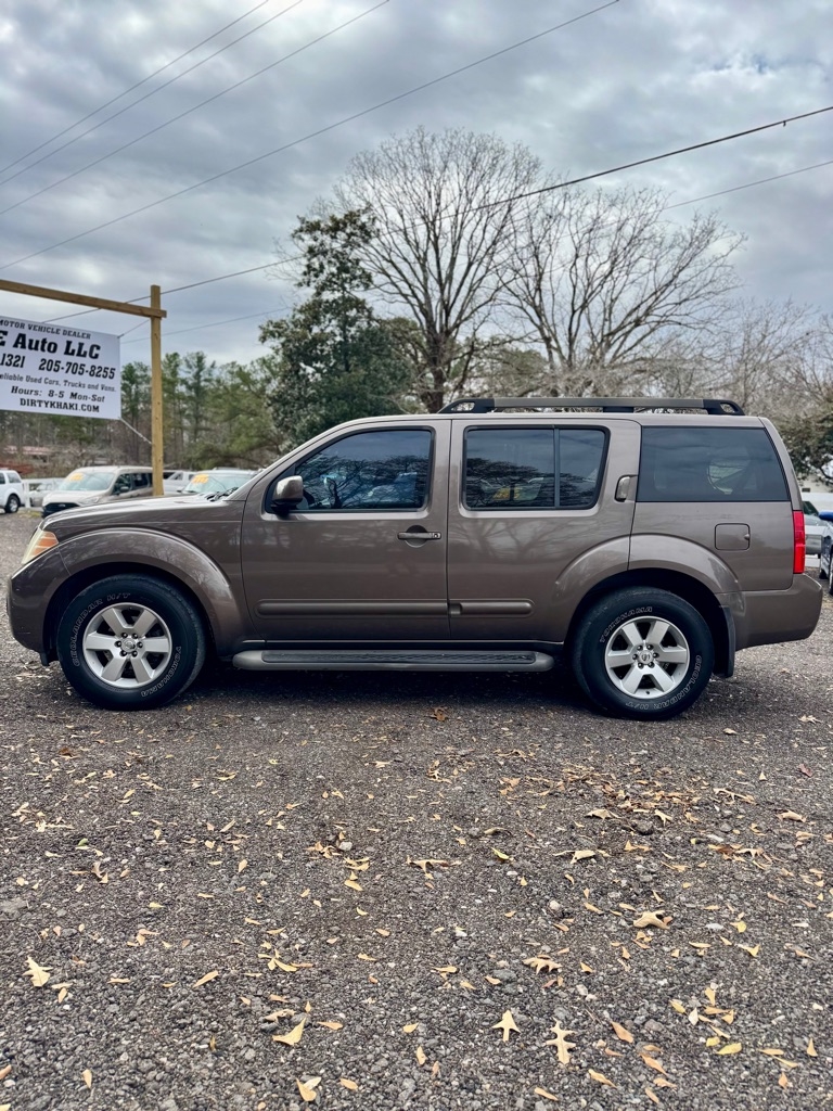 Nissan Pathfinder  2008