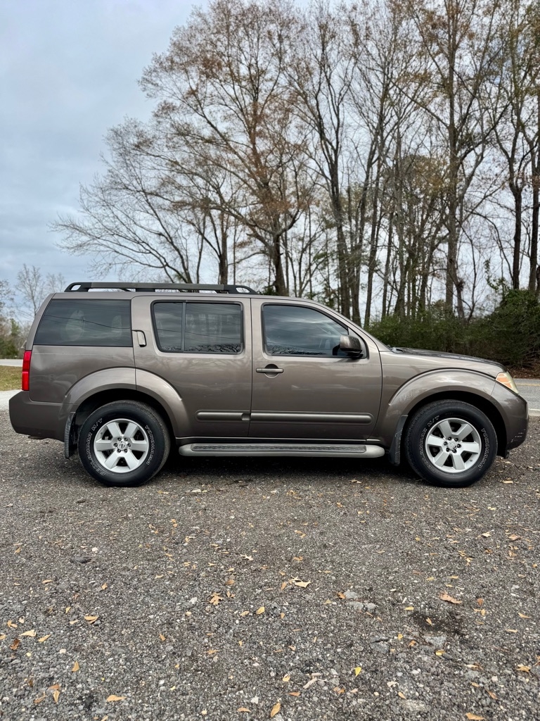 Nissan Pathfinder  2008