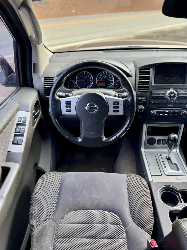 Nissan Pathfinder  2008