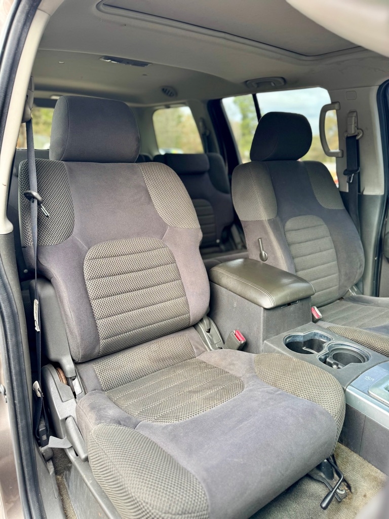 Nissan Pathfinder  2008