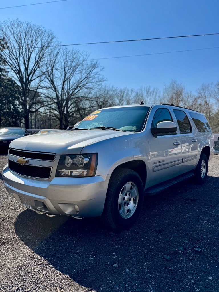 Chevrolet Suburban  2012