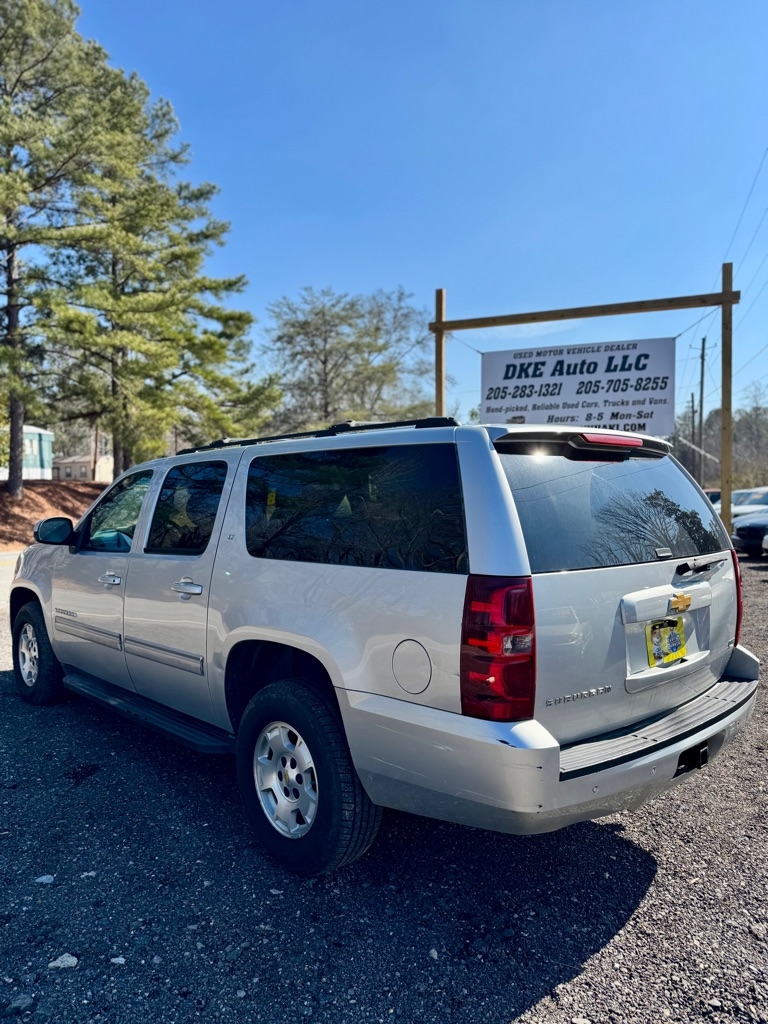 Chevrolet Suburban  2012