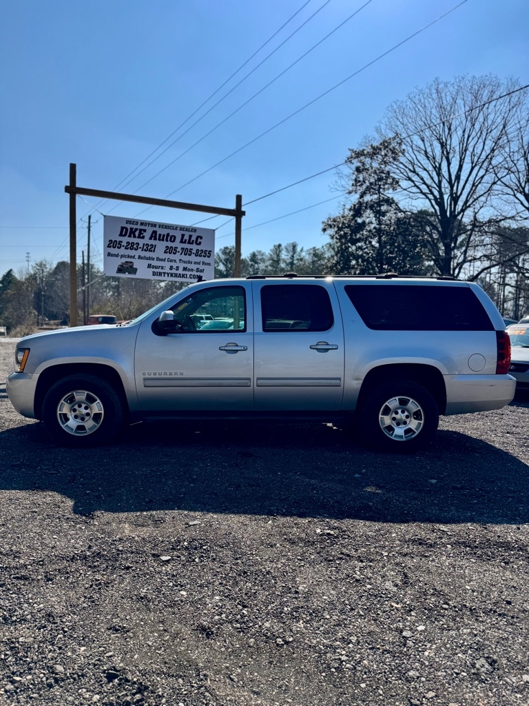 Chevrolet Suburban  2012