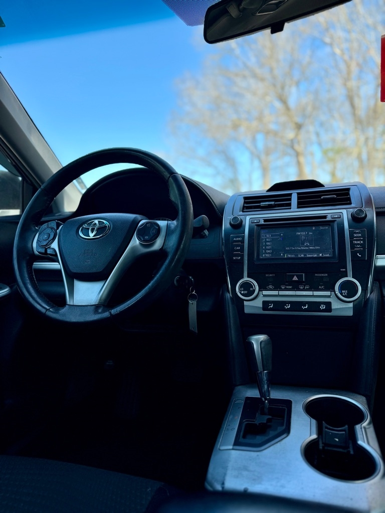 Toyota Camry  2014