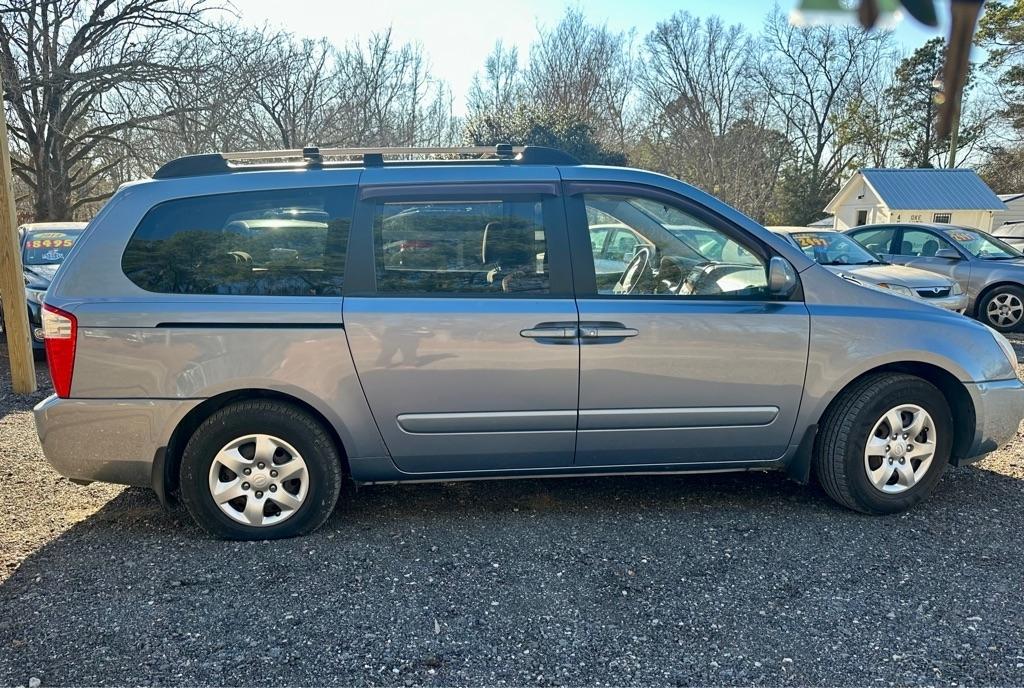 Kia Sedona  2008