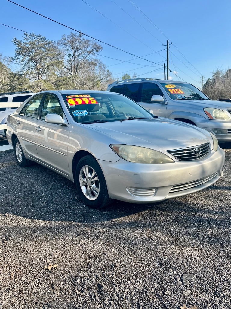 2005 Toyota Camry LE