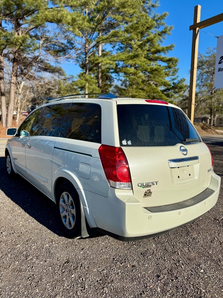 Nissan Quest  2008
