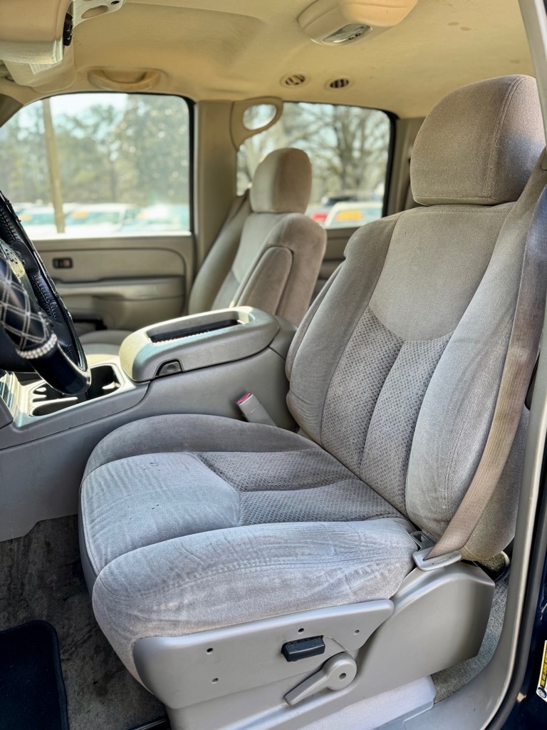 Chevrolet Suburban  2004