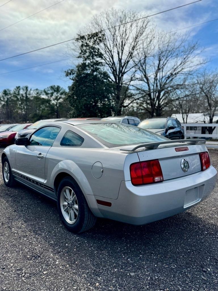 Ford Mustang  2006