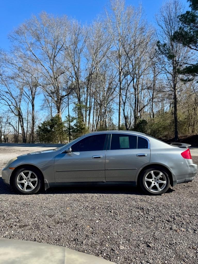 Infiniti G35  2004