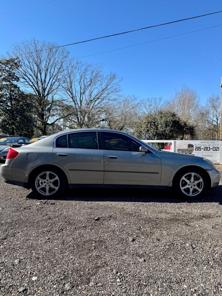 Infiniti G35  2004