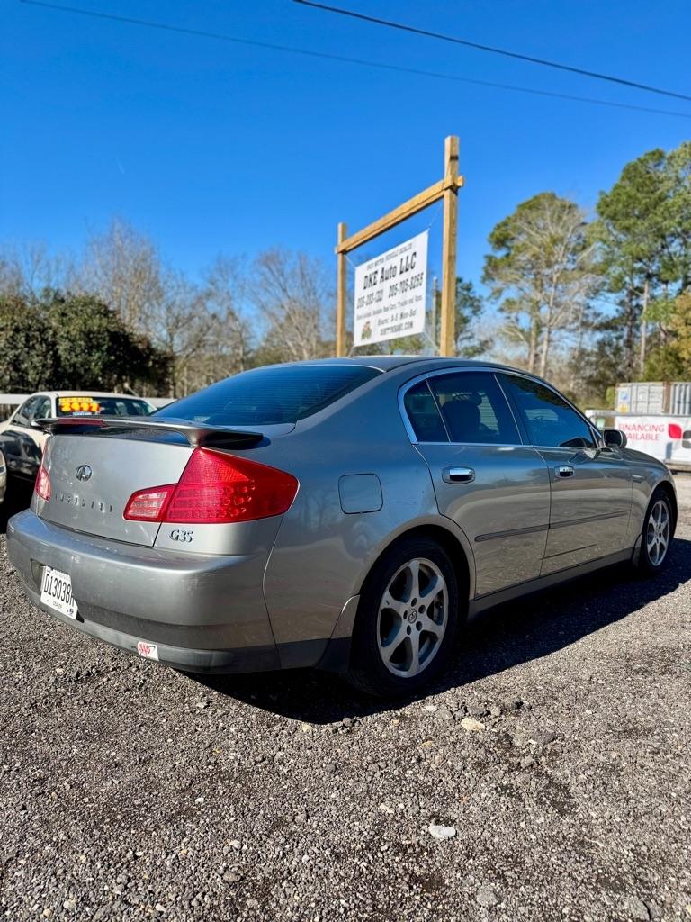 Infiniti G35  2004