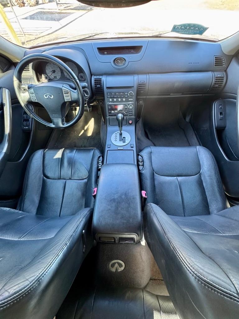 Infiniti G35  2004