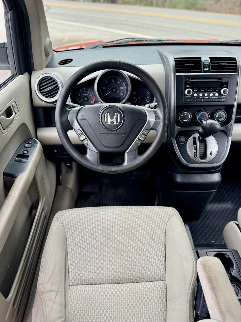 Honda Element  2010