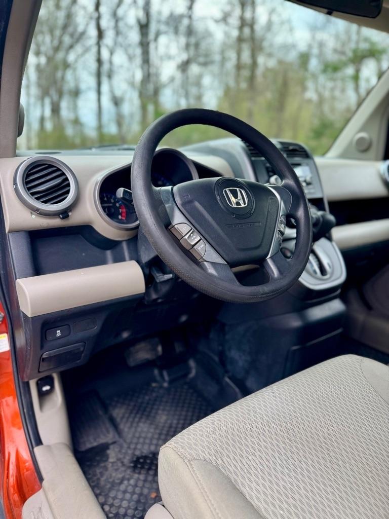 Honda Element  2010