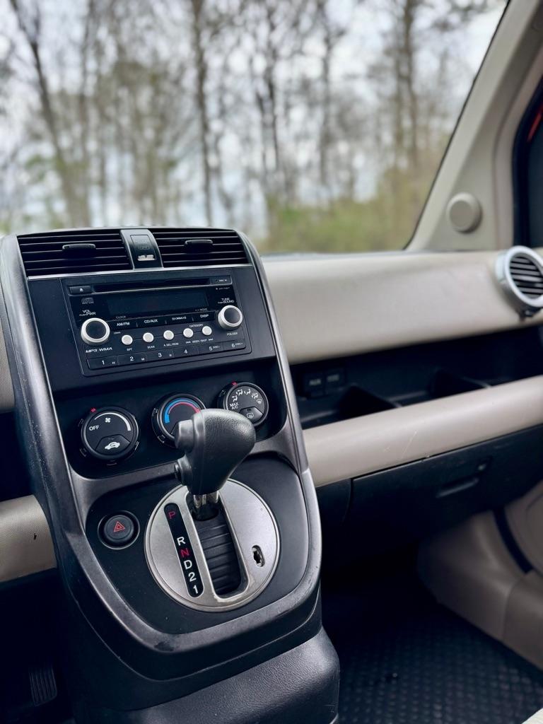 Honda Element  2010