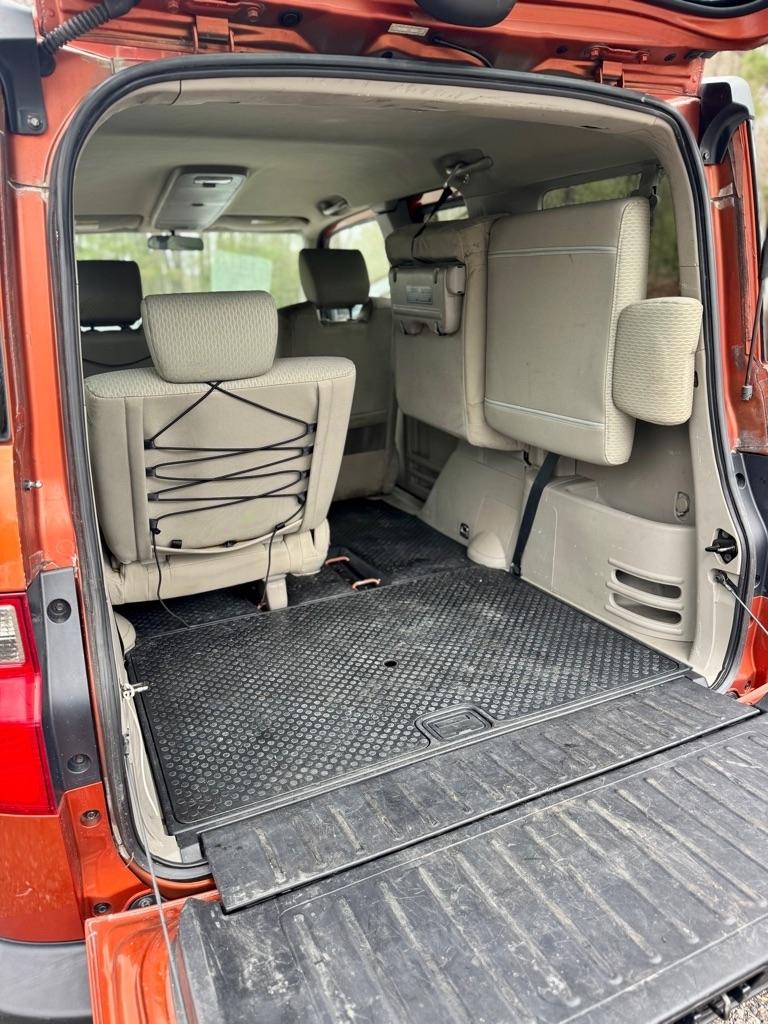 Honda Element  2010