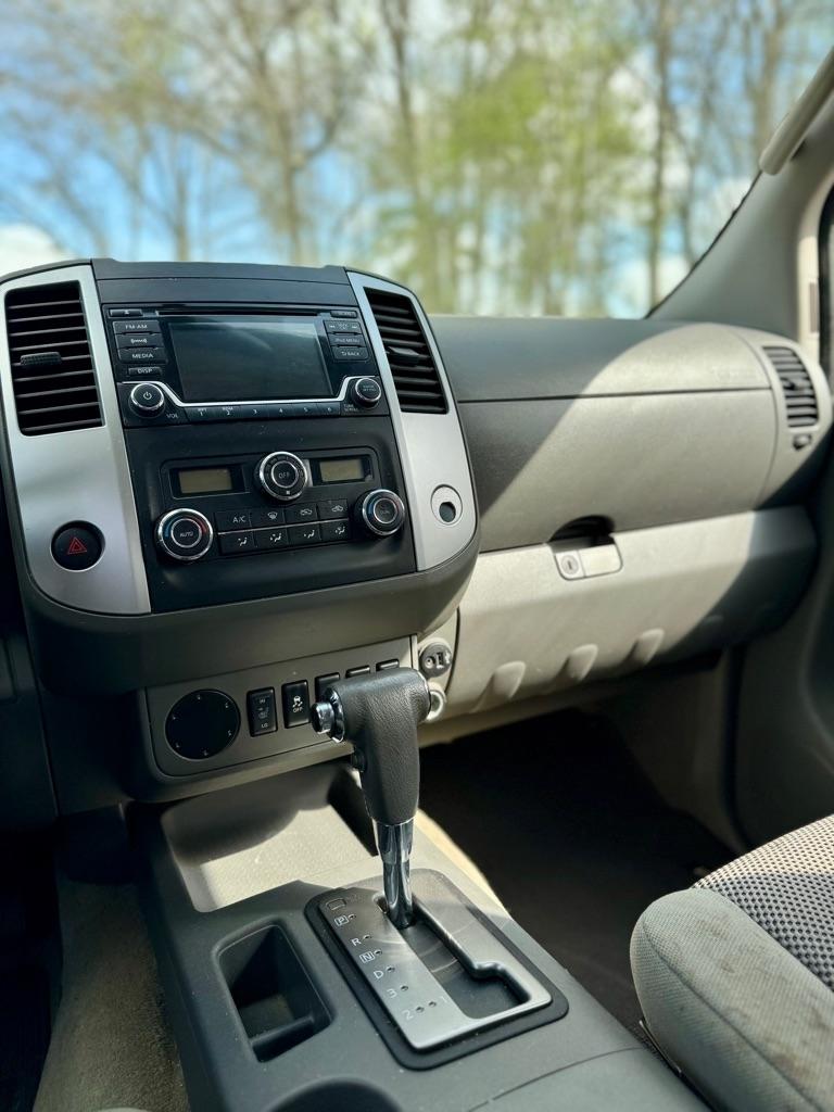 Nissan Frontier  2017