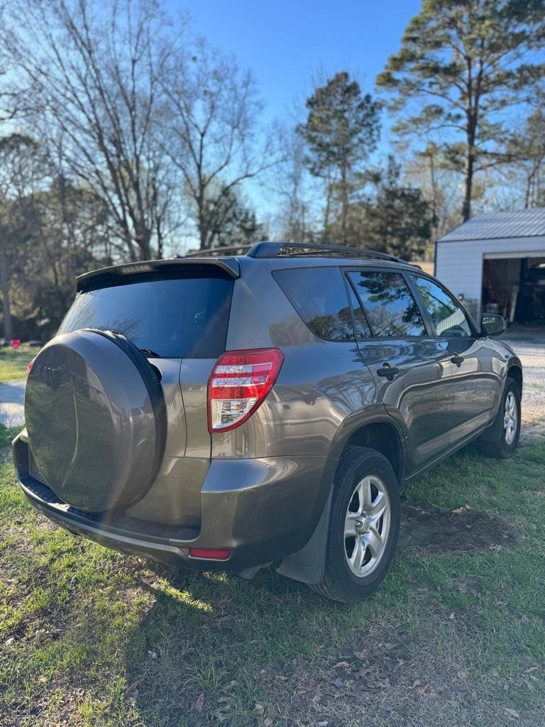 Toyota RAV4  2010