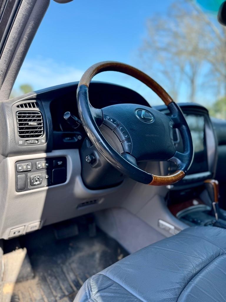Lexus LX 470  2005