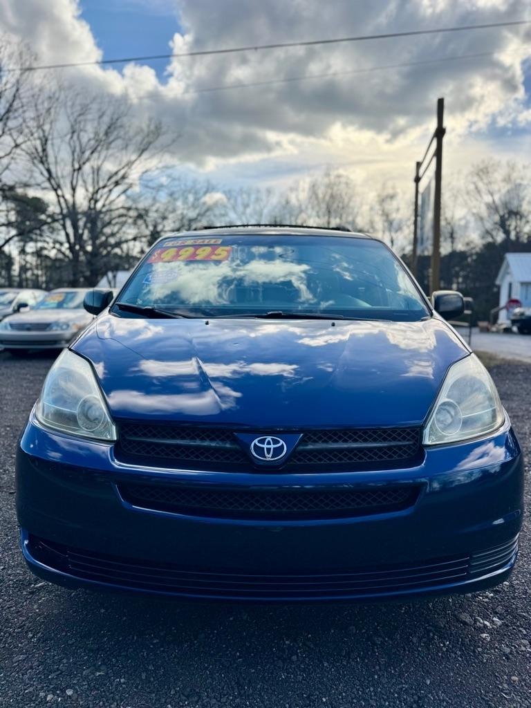 Toyota Sienna  2004