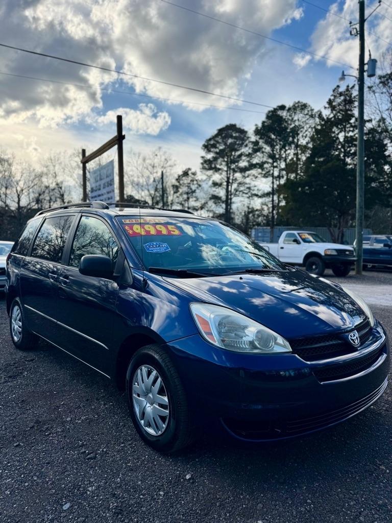 Toyota Sienna  2004