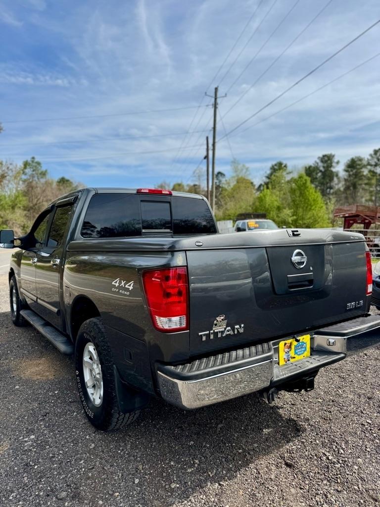 Nissan Titan  2004