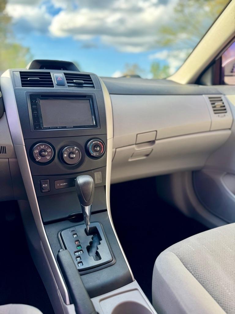 Toyota Corolla  2013