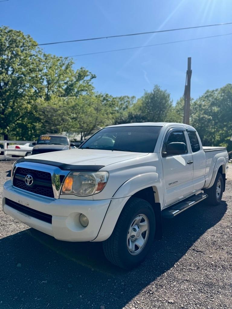 Toyota Tacoma  2011