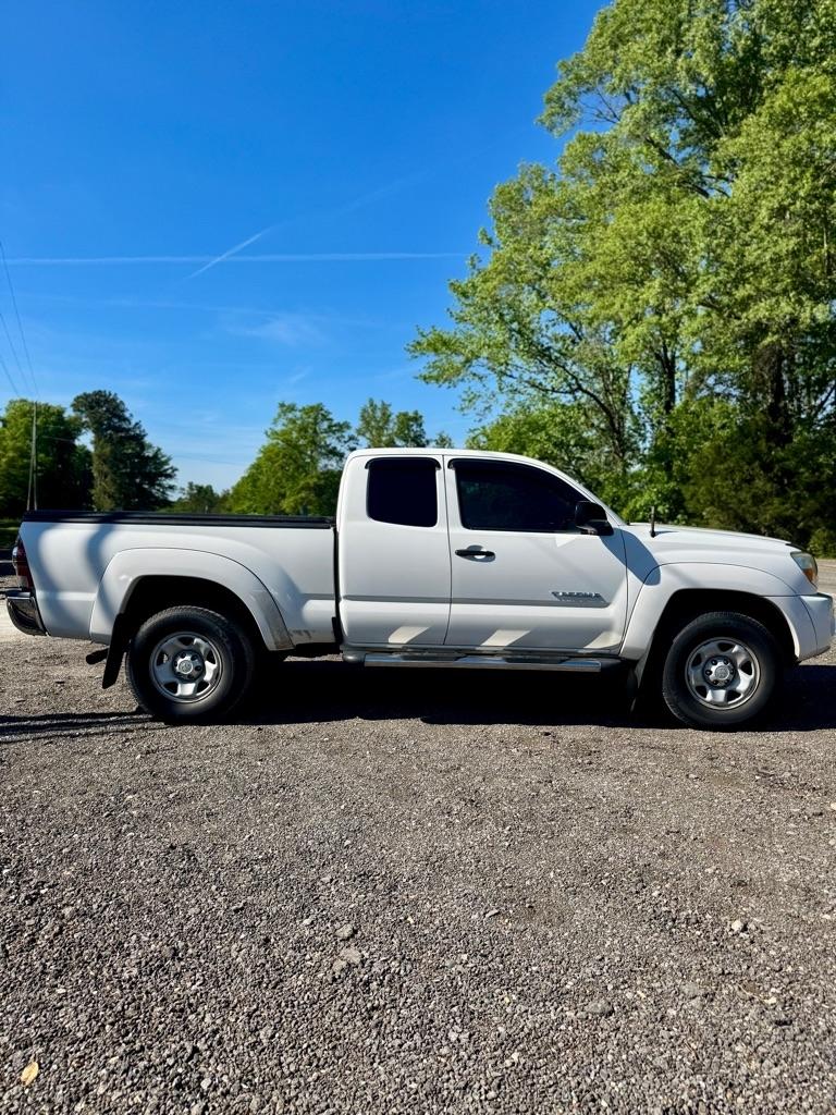 Toyota Tacoma  2011