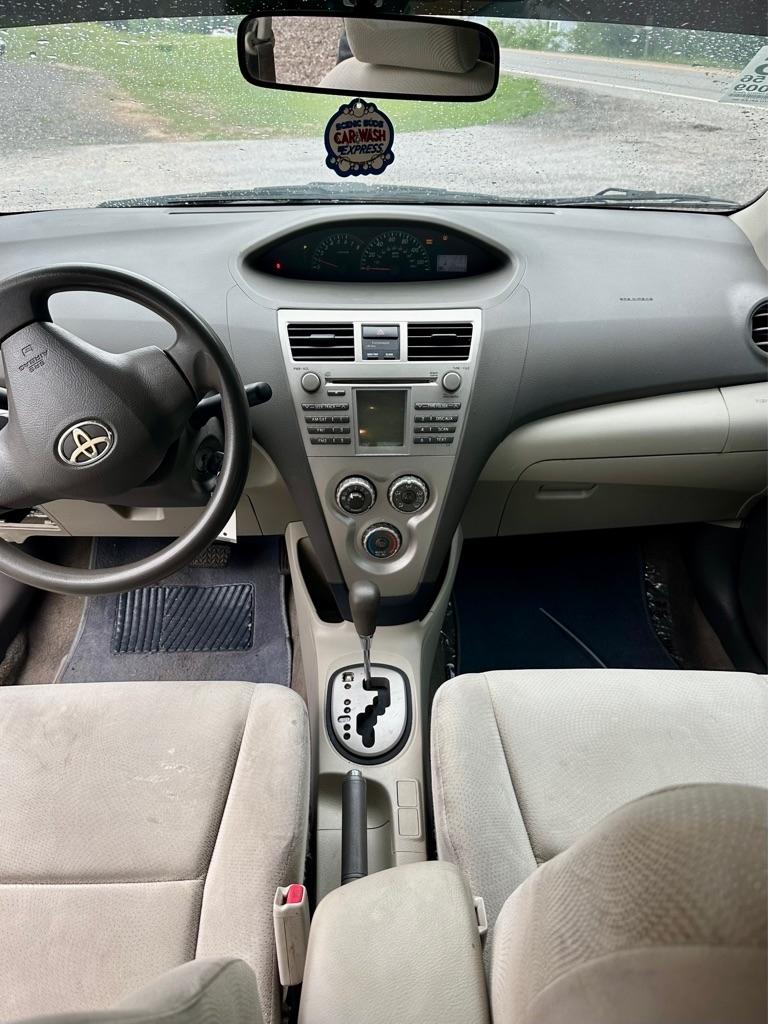 Toyota Yaris  2009