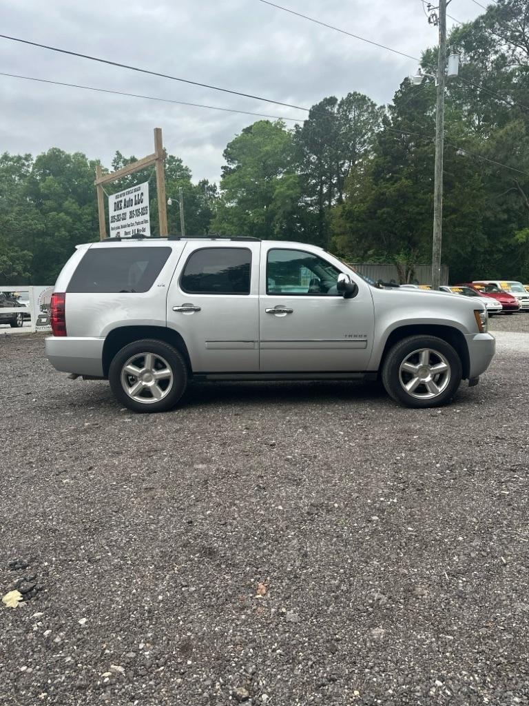 Chevrolet Tahoe  2014
