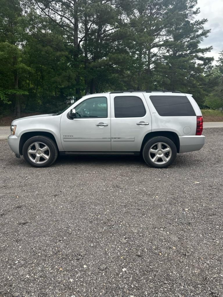 Chevrolet Tahoe  2014