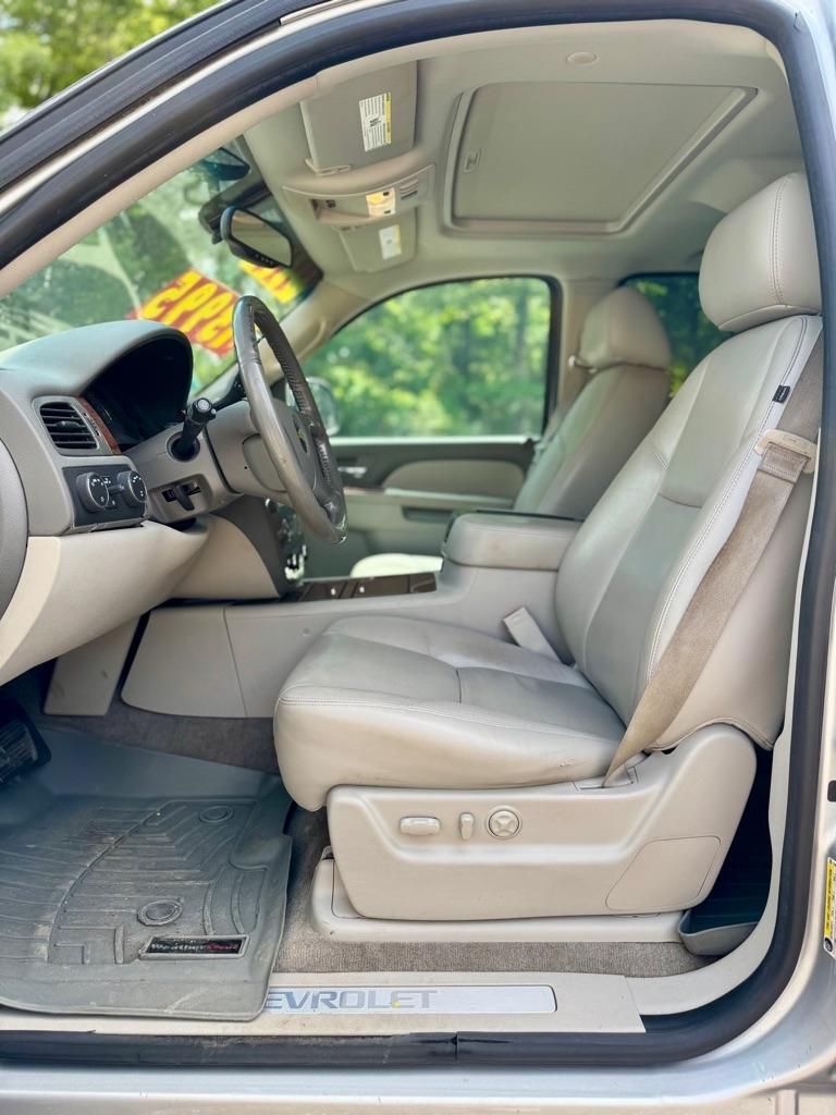Chevrolet Tahoe  2014