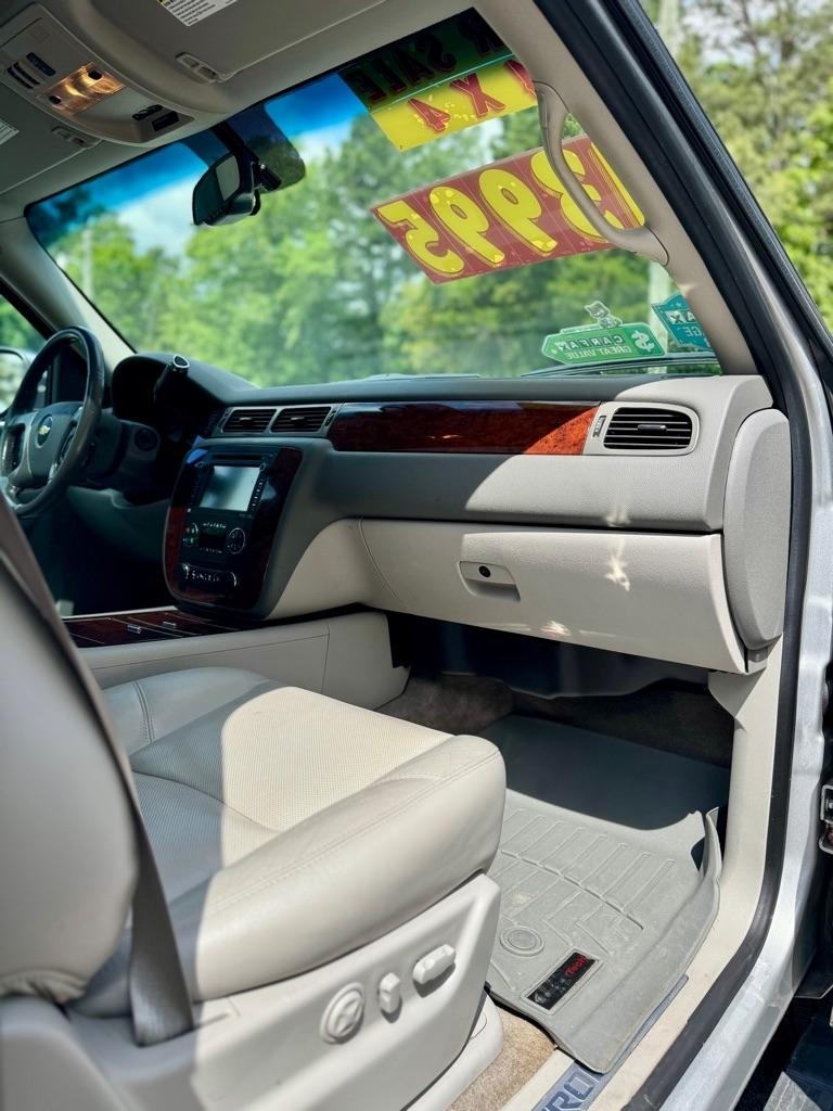 Chevrolet Tahoe  2014