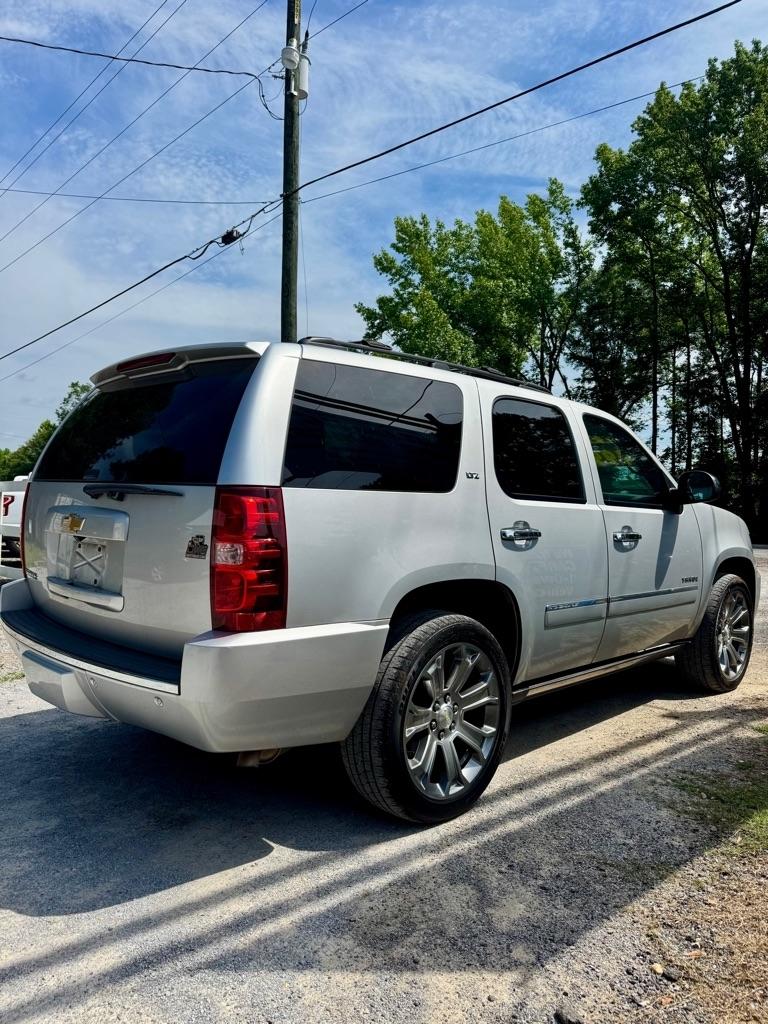 Chevrolet Tahoe  2014
