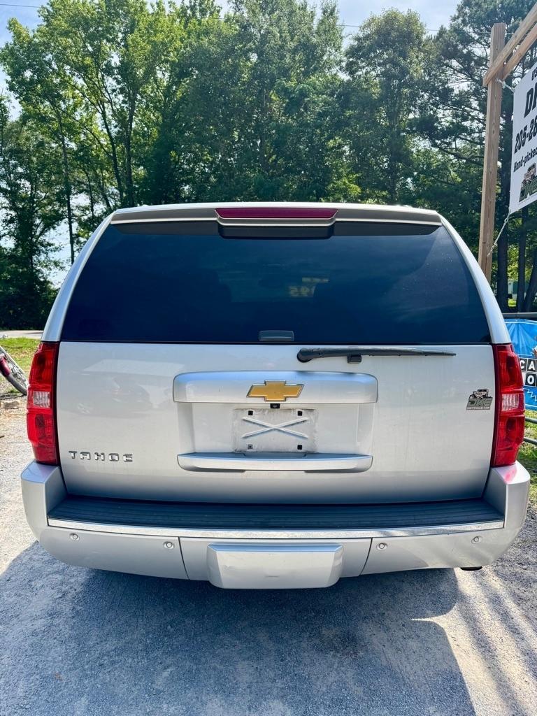 Chevrolet Tahoe  2014
