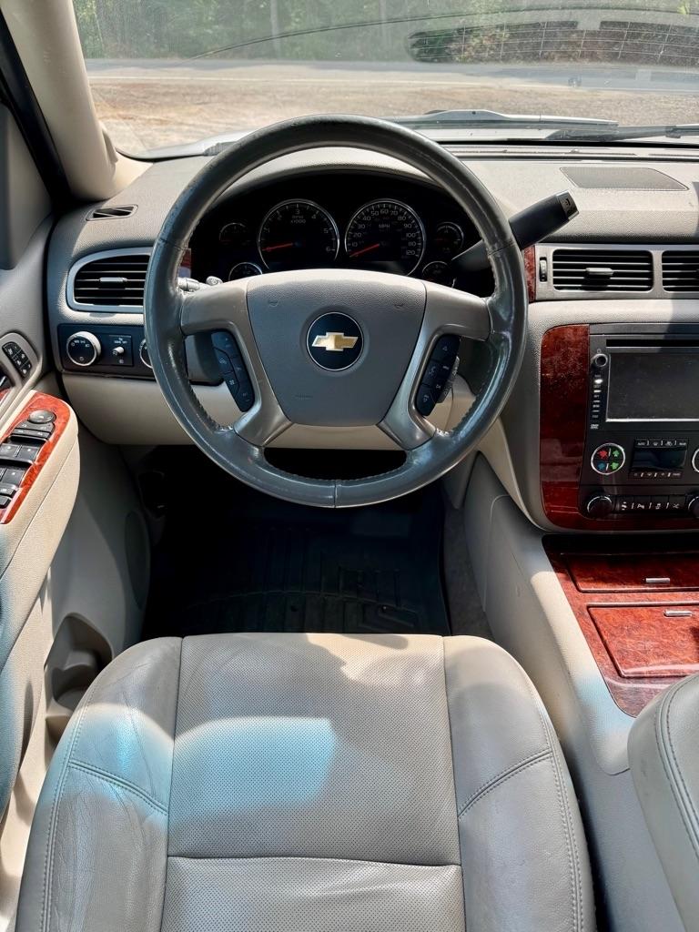 Chevrolet Tahoe  2014