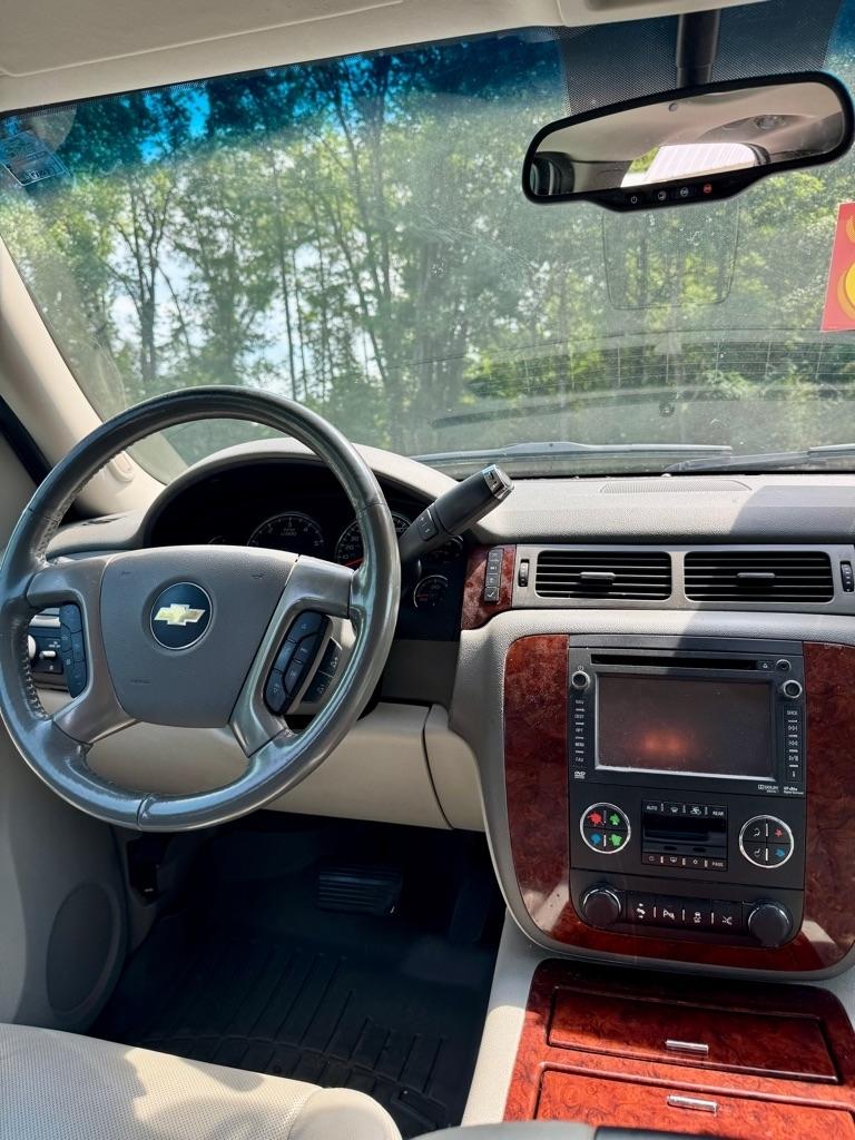 Chevrolet Tahoe  2014