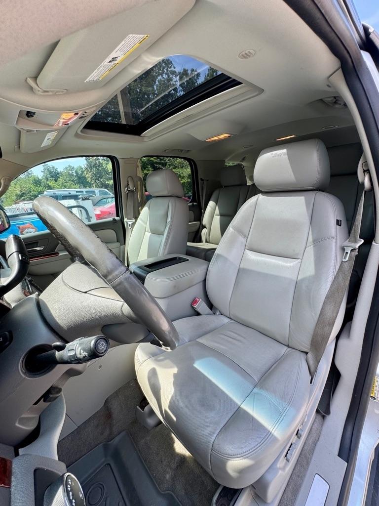 Chevrolet Tahoe  2014