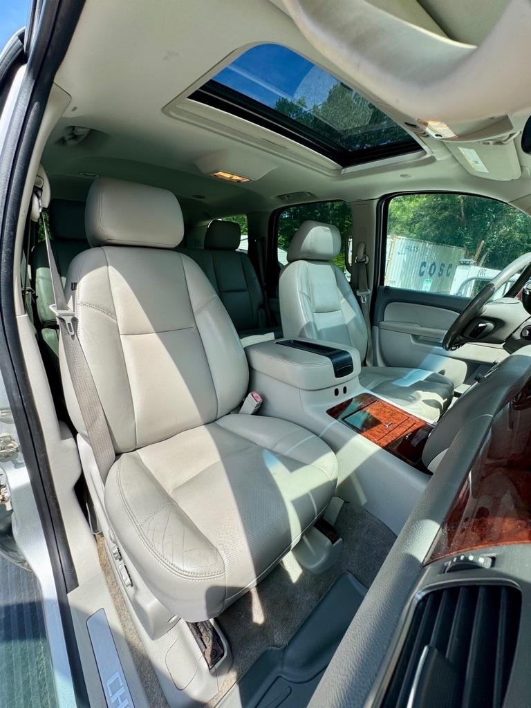 Chevrolet Tahoe  2014