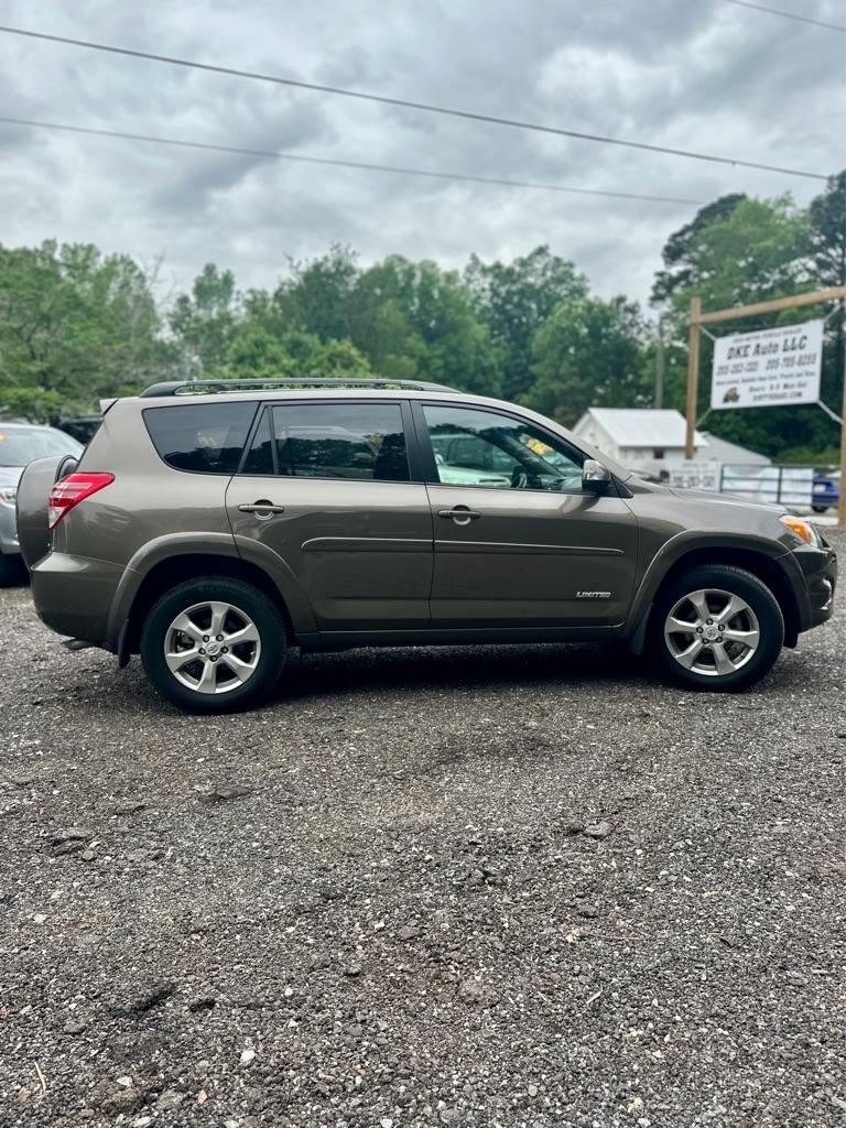 Toyota RAV4  2010