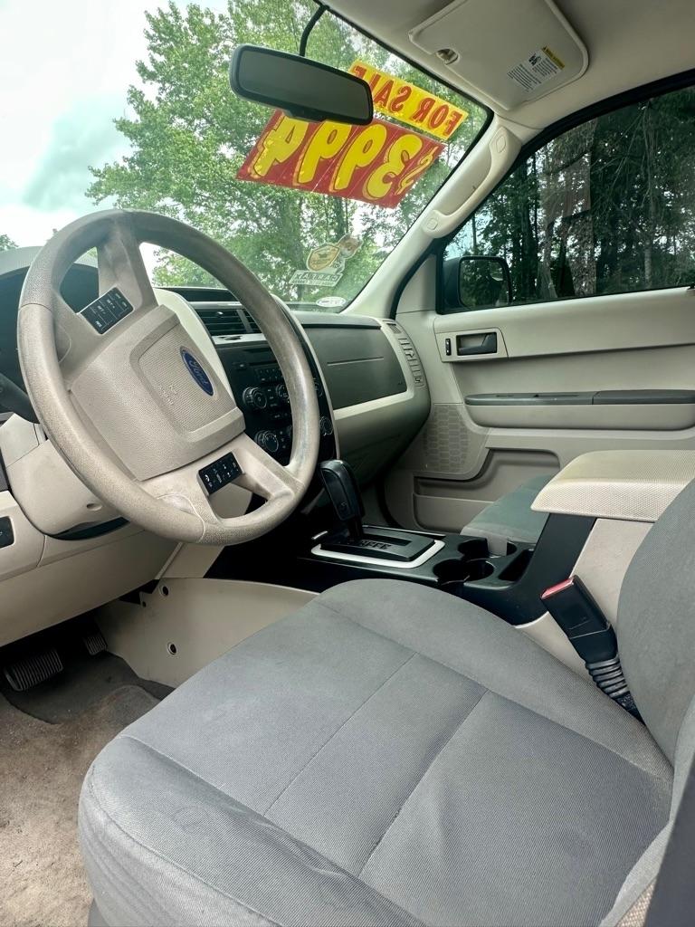 Ford Escape FWD 4dr XLS 2012
